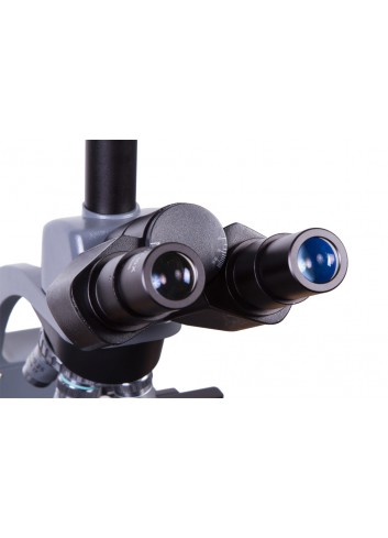 Microscopio trinocular Levenhuk 740T